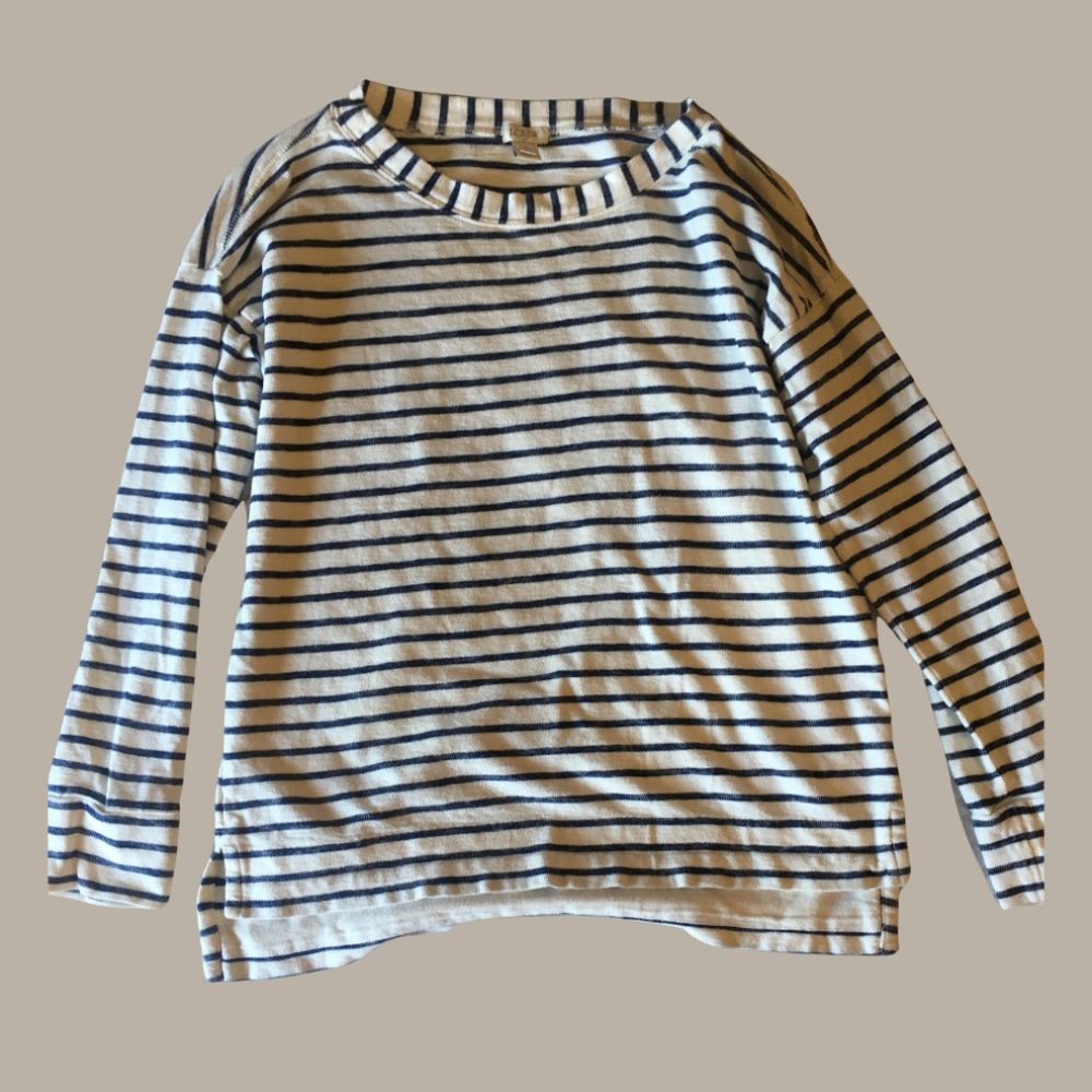JCrew blue/white striped light pull-over sweater S